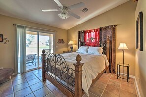 3 bedrooms, iron/ironing board, travel cot, Internet - Fort Mohave Family Home w/ Golf Course Views! (Fort Mohave)