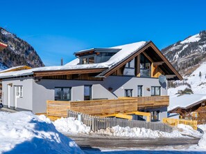 Exterior - Cosy holiday home by the slopes (Rauris)