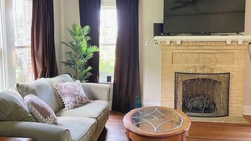 TV connectée, cheminée