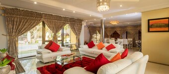 Luxury Executive Double Room for 2 guests with ensuite bathroom, in Ballito