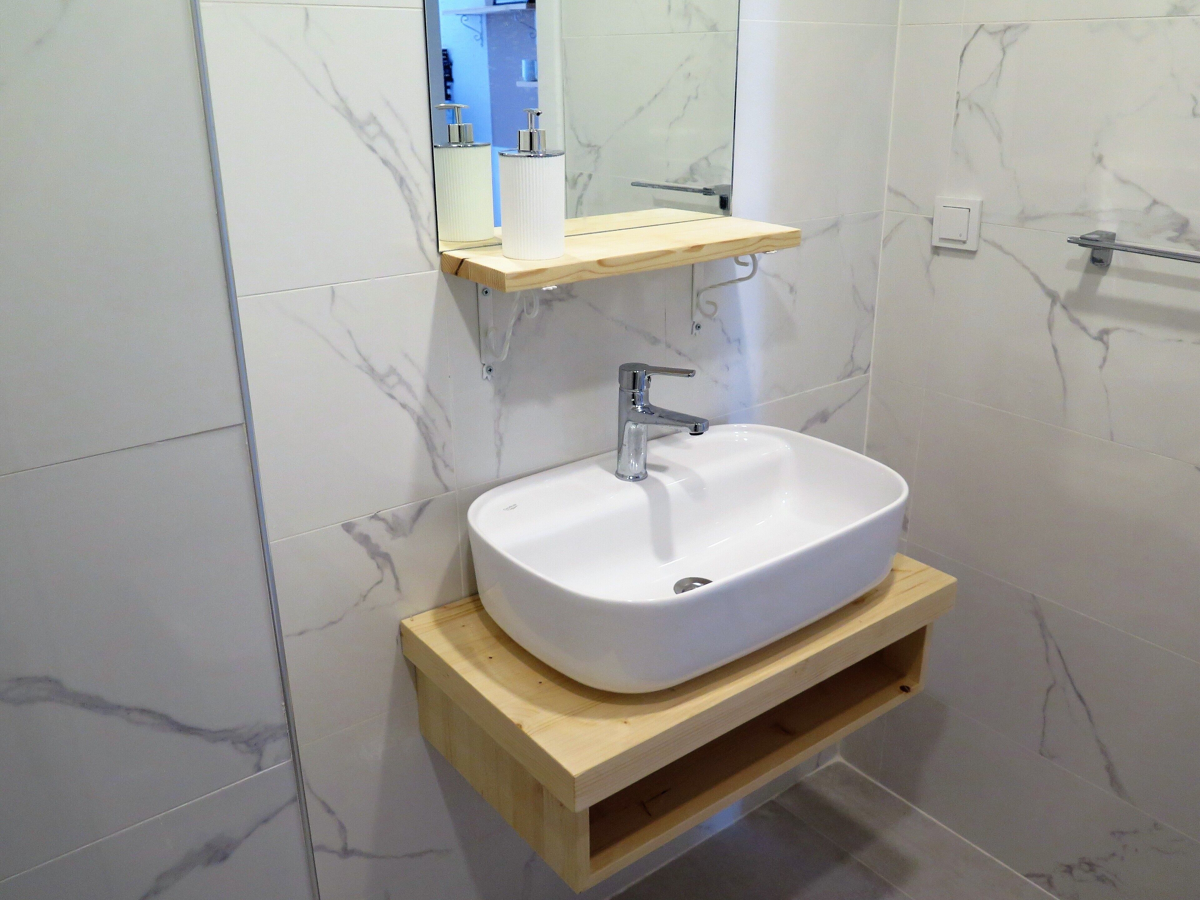 room | bathroom | shower, free toiletries, hair dryer, towels