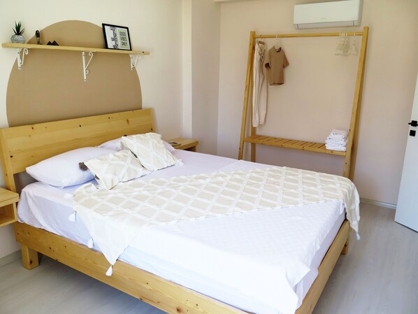 1 dormitori, minibar, wifi gratuïta i roba de llit 