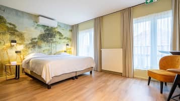 1 bedroom, iron/ironing board, travel cot, free WiFi