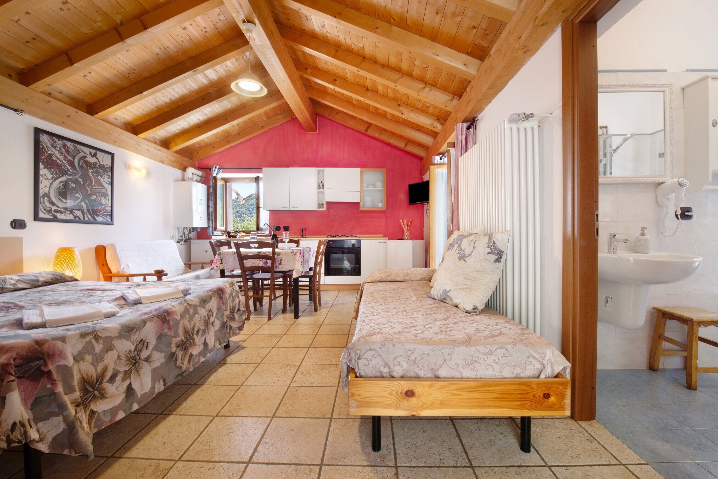 Free WiFi, bed sheets