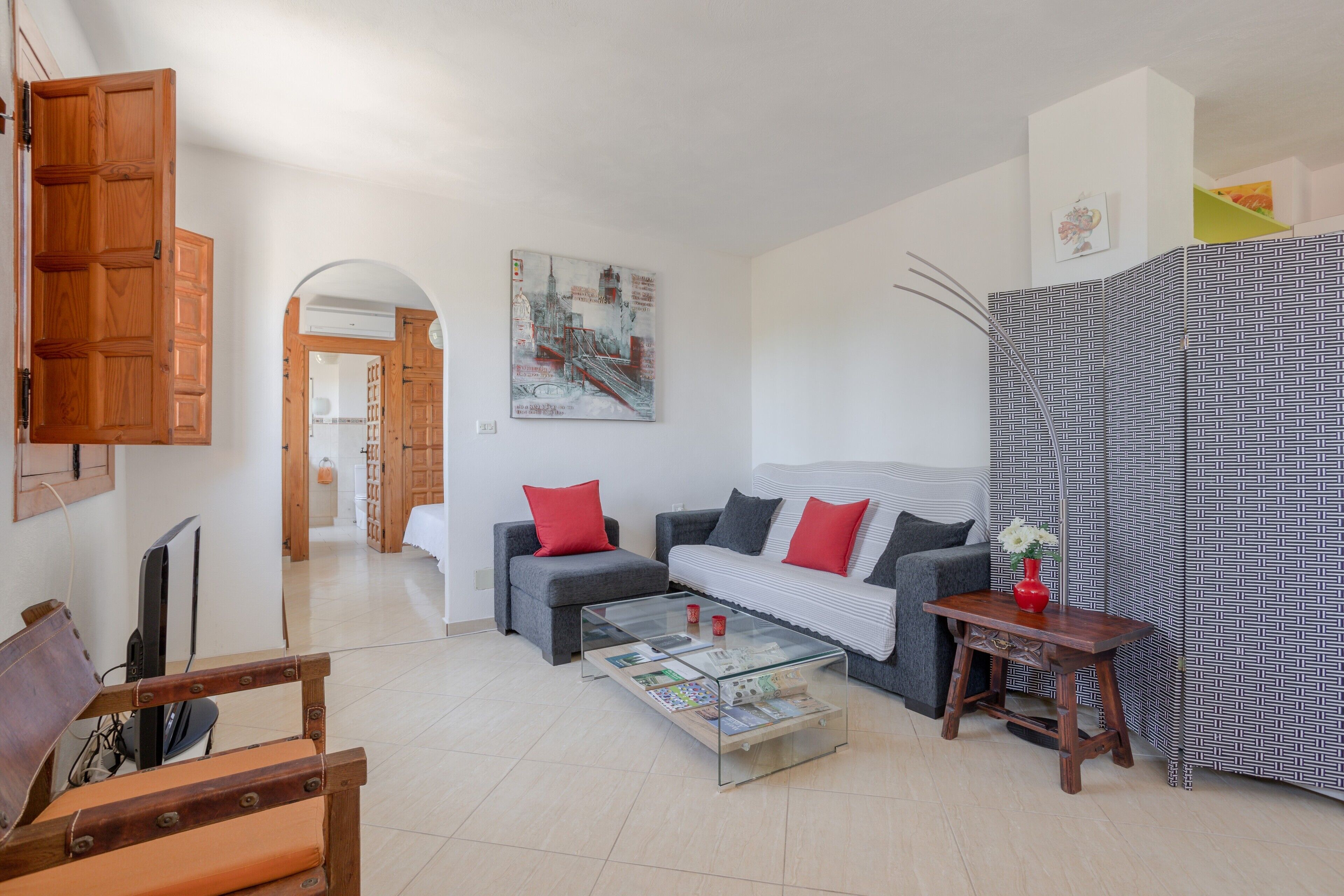 1 室のベッドルーム、アイロン / アイロン台、WiFi (無料)、ベッドシーツ