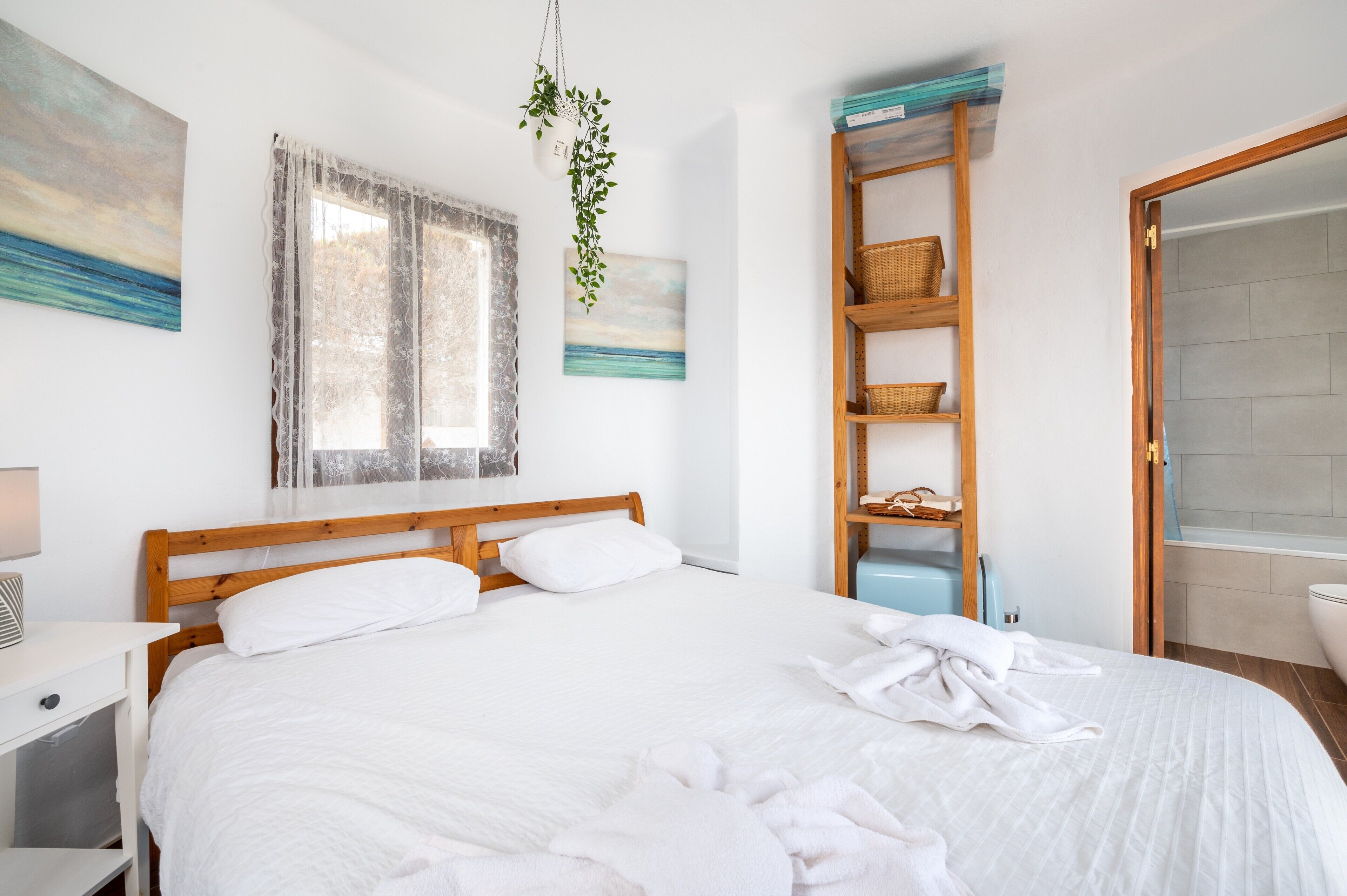 3 habitaciones, tabla de planchar con plancha y wifi gratis 