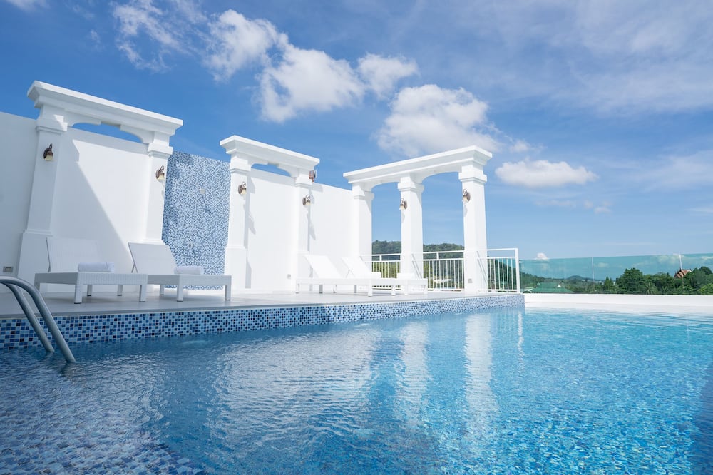 B2 Phuket Premier Hotel