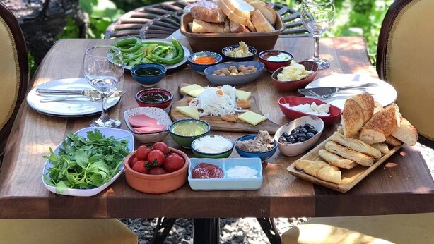 Breakfast meal - Suara Hotel (Kars)