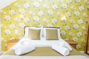 Comfort-Ferienhaus, Mehrere Betten, Whirlpool | 3 Schlafzimmer, Bügeleisen/Bügelbrett, kostenloses WLAN