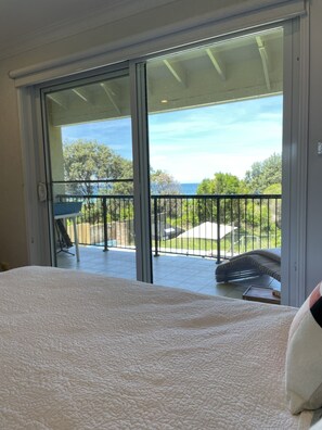 4 Schlafzimmer, Schreibtisch, Bügeleisen/Bügelbrett, Reisekinderbett