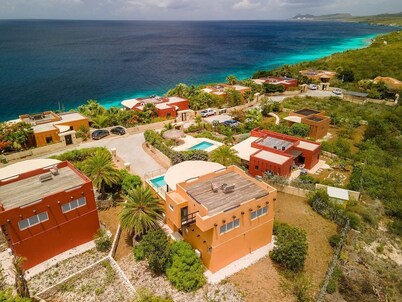 Villa Pulpoloco with Private Pool and Sea View