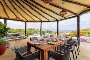 Outdoor dining - Villa Gemini with Private Pool and Sea View (Kralendijk)