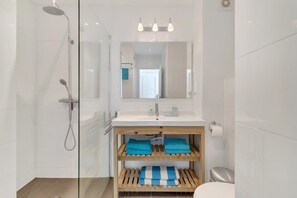 Shower - Port Bonaire Reef A601 with Sea Views and pool (Kralendijk)