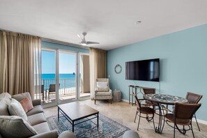 TV - ☀Across from Beach-Gulf Views-Indoor/Outdoor Pool-1BR Majestic Sun 609B☀ (Miramar Beach)