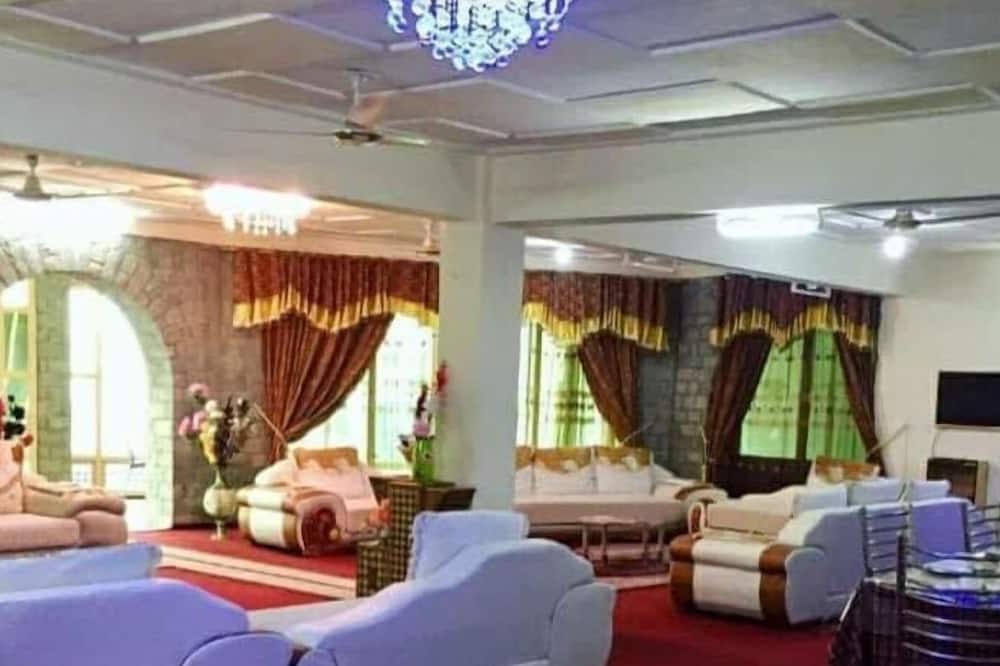 Tibet Motel