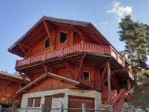 Exterior - Spacious chalet 14 pers., fireplace, parking La Joue du Loup (La Joue du Loup)