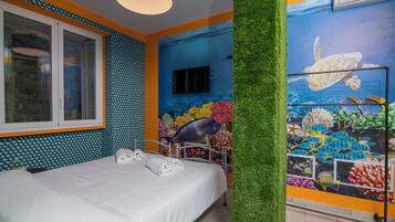 6 phòng ngủ, két bảo mật tại phòng, khu vực làm việc phù hợp cho laptop