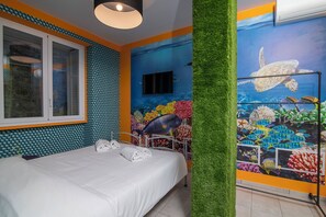 6 bedrooms, in-room safe, laptop workspace, free WiFi