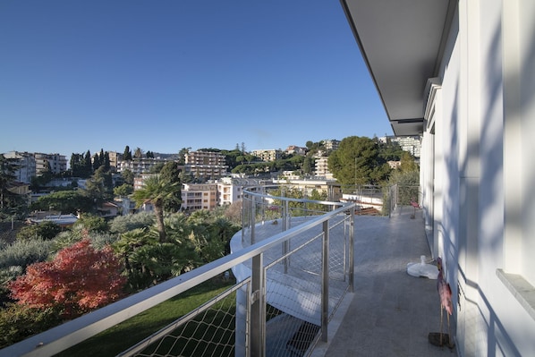 Property grounds - La Lincolnia - with Garden and Seaview (Sanremo)