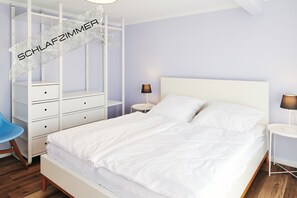 2 bedrooms, iron/ironing board, free WiFi