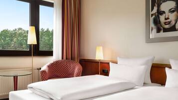 Comfort-Zimmer | Individuell dekoriert, individuell eingerichtet, Schreibtisch