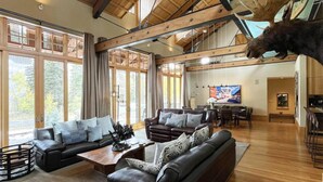 House, 4 Bedrooms | Living room - Serenity at the Silo By Exceptional Stays (Telluride)
