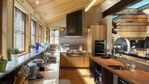 House, 4 Bedrooms | Private kitchen - Serenity at the Silo By Exceptional Stays (Telluride)