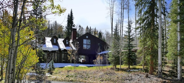 House, 4 Bedrooms | Exterior