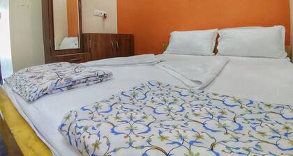 Private Two bedrooms flat in Hampi