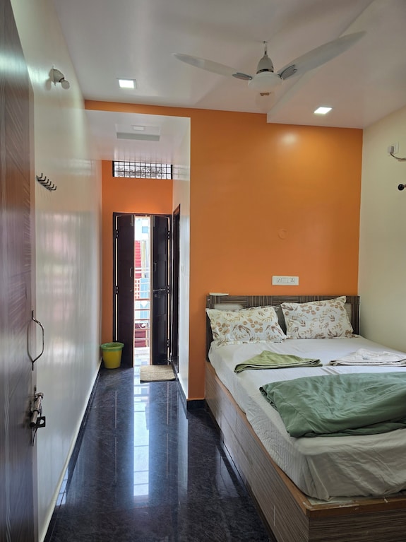 Private Two Bedrooms Flat In Hampi - 亨比