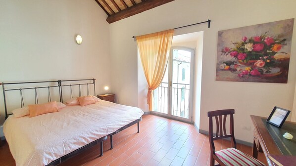 Superior Double Room | Free WiFi, bed sheets - Antica Filanda - Hostel (Santa Sofia)