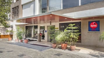 Façana frontal de l'allotjament
