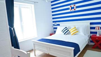 Premium bedding, individually decorated, desk, laptop workspace