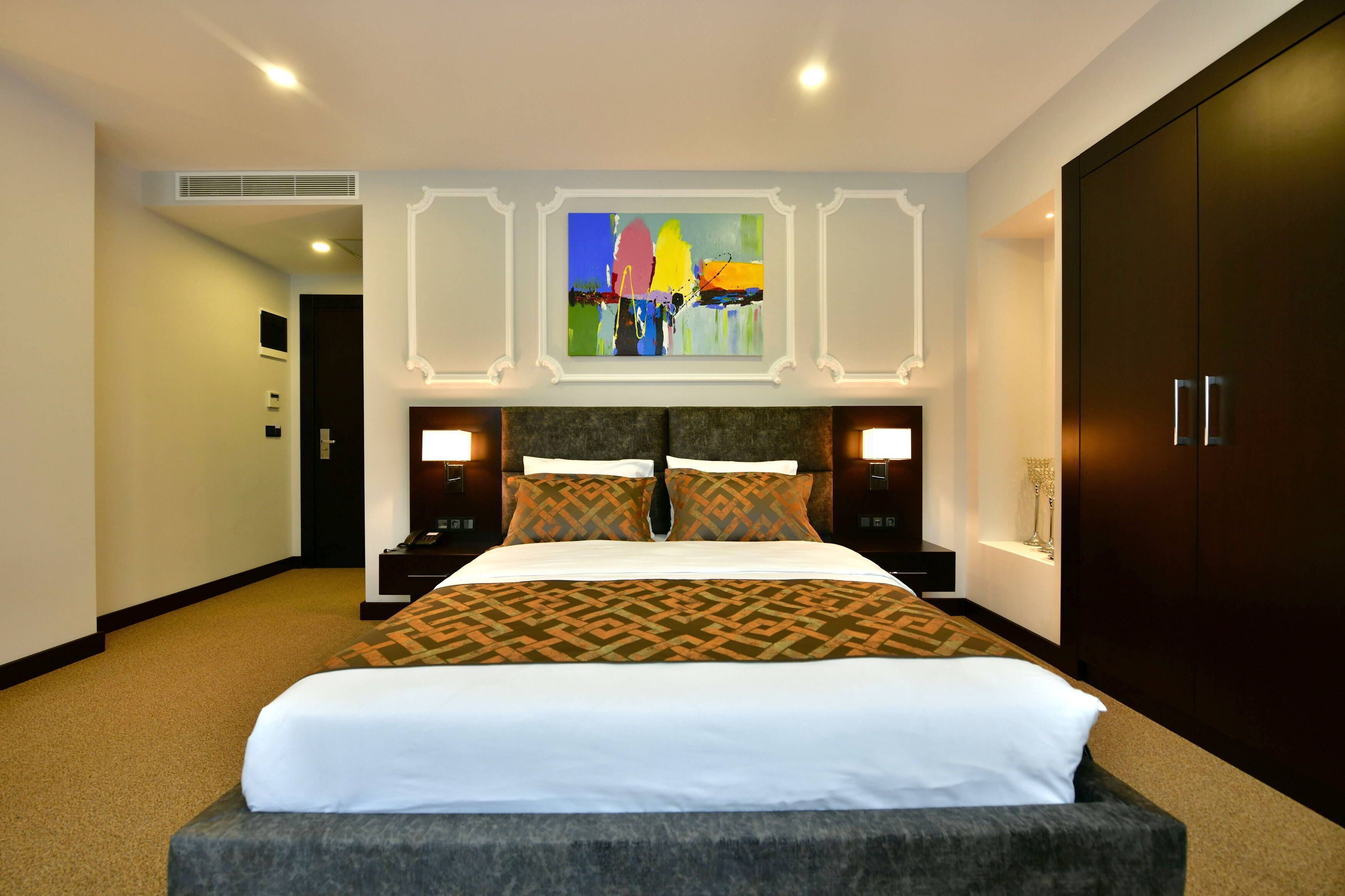 superior double room | premium bedding, minibar, in-room safe, laptop workspace