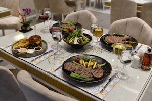 Breakfast, lunch, dinner and brunch served - G-Han Hotel (Istanbul)