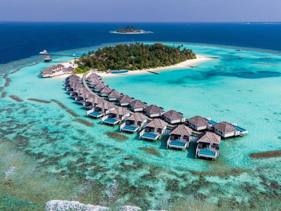 Private beach, white sand, sun-loungers, beach umbrellas