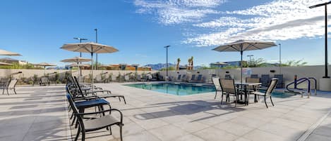 Outdoor pool, sun loungers