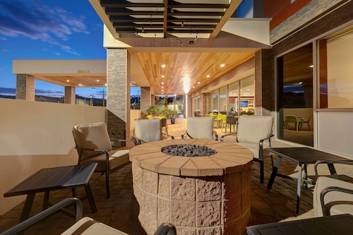 Home2 Suites by Hilton Las Vegas Northwest