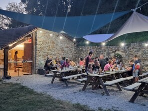 Outdoor dining