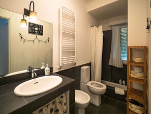 Appartement, 1 chambre, cuisine | Salle de bain