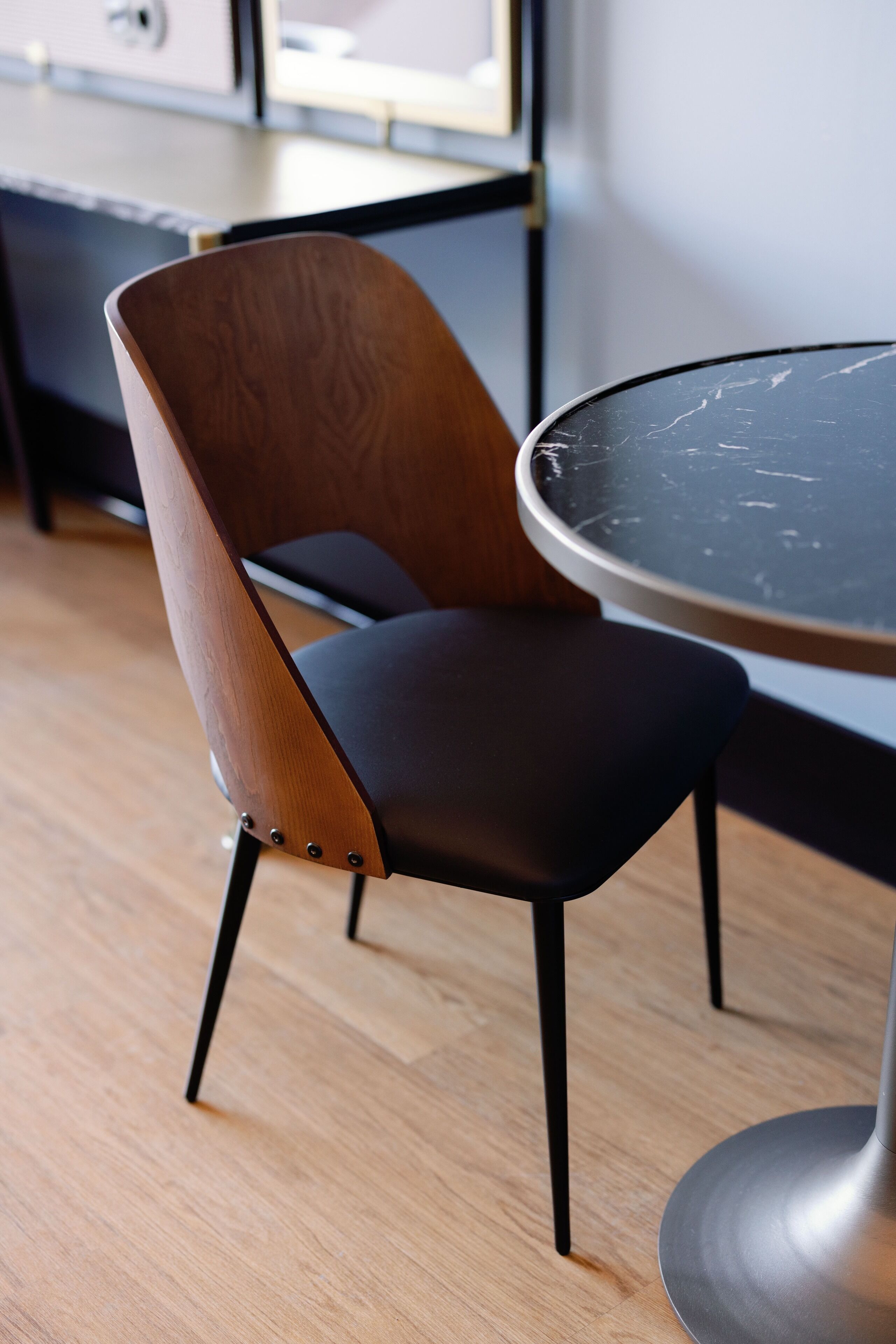 deluxe junior suite - rosacea | 1 bedroom, minibar, in-room safe, soundproofing