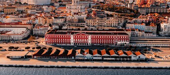 The Editory Riverside Hotel, an Historic Hotel