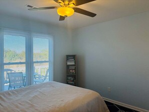 2 bedrooms, WiFi, bed sheets - Stay at Plan Beach, a cozy 2-bedroom duplex in beautiful Holden Beach, NC. (Holden Beach)