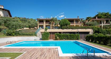 Dulcamara con piscina by Wonderful Italy