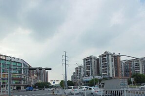 Unclassified image, 5 of 9, button - Qisheng Hotel (Dongguan)