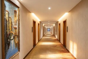 Unclassified image, 4 of 9, button - Qisheng Hotel (Dongguan)