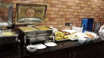 Free daily buffet breakfast