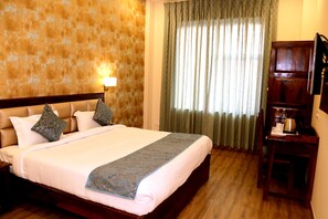 Standard Room | In-room safe, blackout curtains, iron/ironing board, bed sheets - Grand Kukas Residency (Amer)