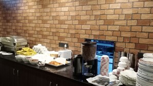 Breakfast buffet - Grand Kukas Residency (Amer)