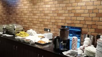 Free daily buffet breakfast